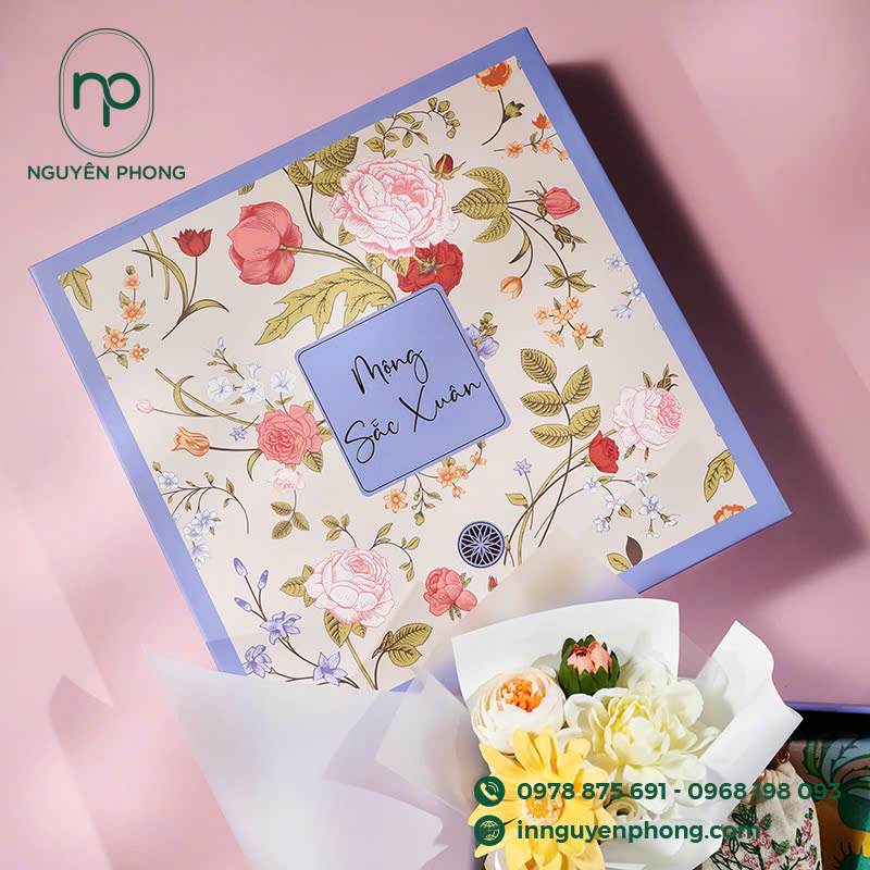 Thiết kế của hộp giấy cần phù hợp với họa tiết của sản phẩm